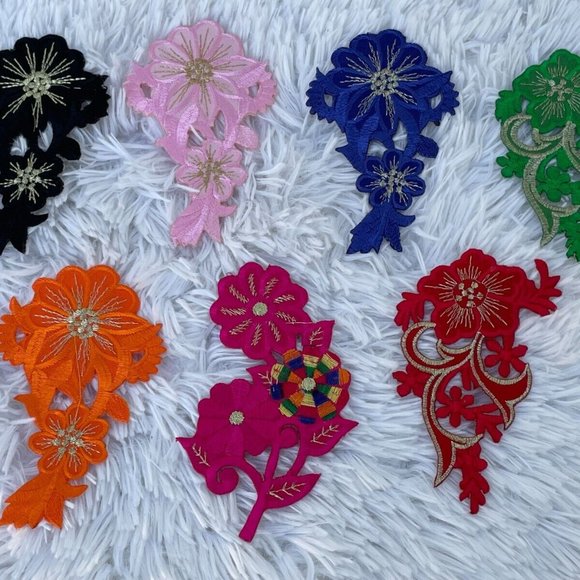 7 Iron on Embroidery Patches Multi Color Flower Patches Clothes jacket Lot of 7 - Picture 1 of 9